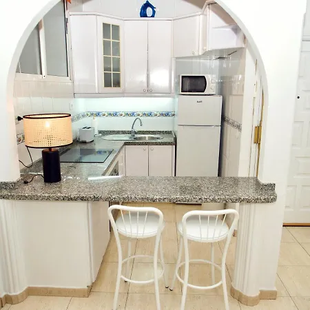 Alcaravaneras Beach Home *